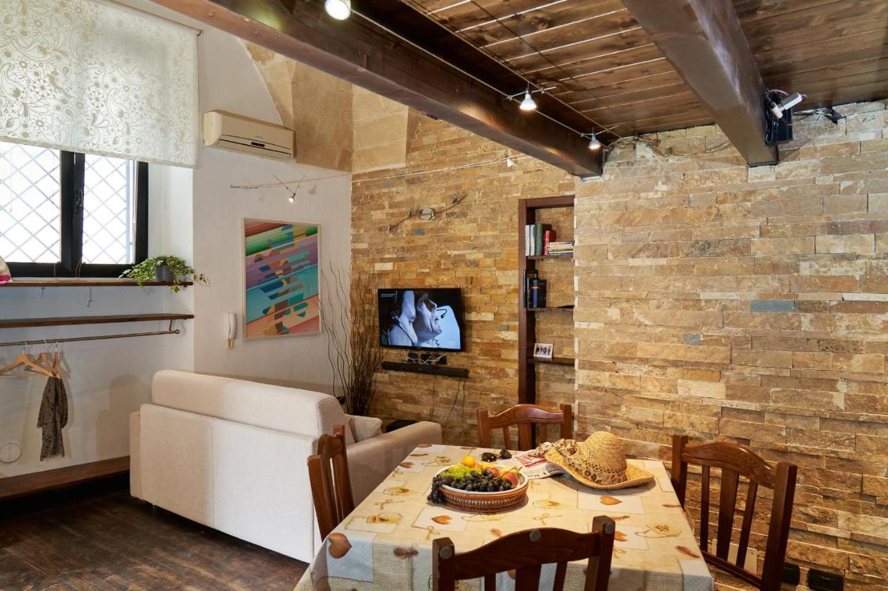 לצ'ה B&B Isola Dello Stampatore מראה חיצוני תמונה
