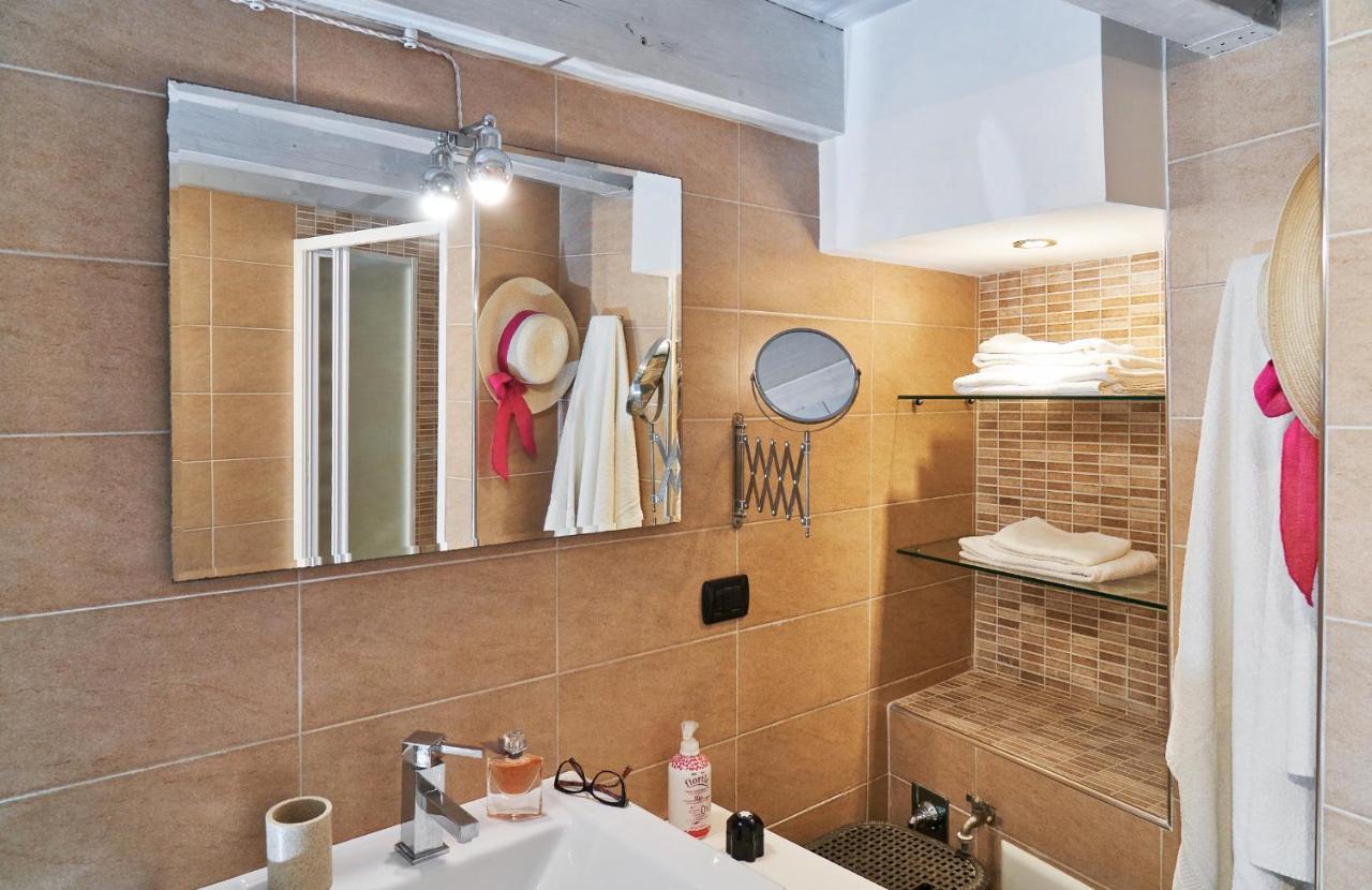 לצ'ה B&B Isola Dello Stampatore מראה חיצוני תמונה