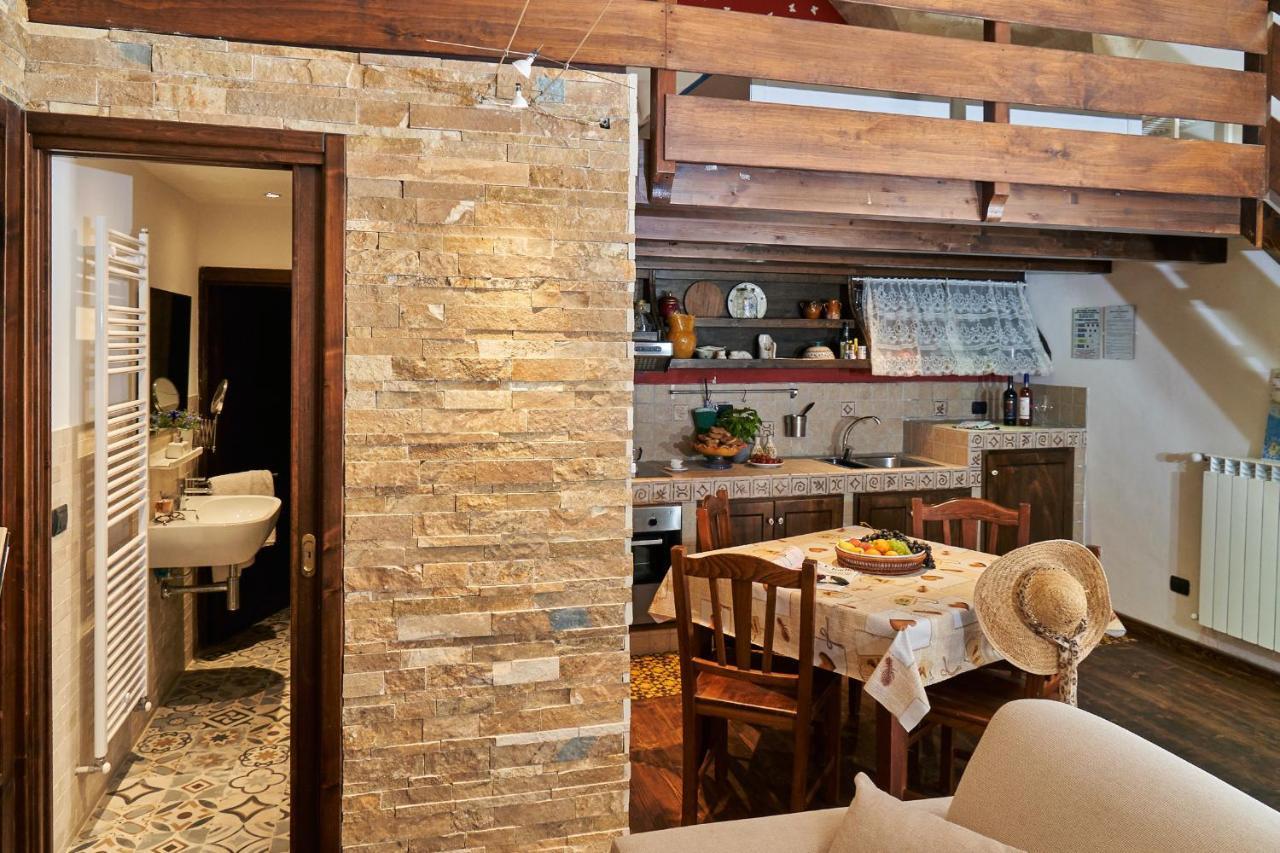 לצ'ה B&B Isola Dello Stampatore מראה חיצוני תמונה