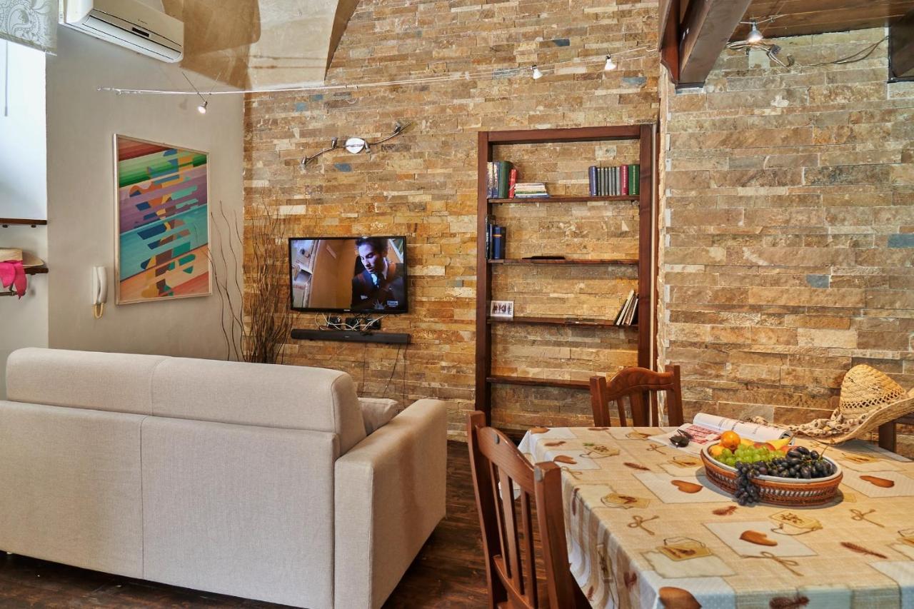 לצ'ה B&B Isola Dello Stampatore מראה חיצוני תמונה
