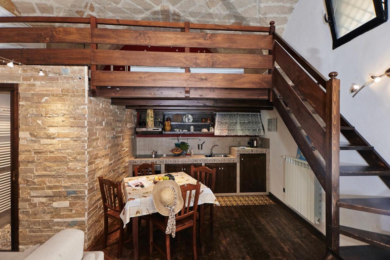 לצ'ה B&B Isola Dello Stampatore מראה חיצוני תמונה