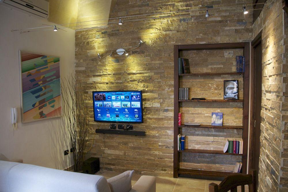 לצ'ה B&B Isola Dello Stampatore מראה חיצוני תמונה