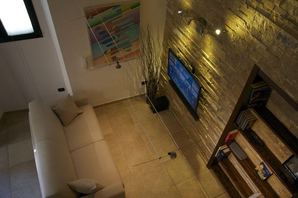 לצ'ה B&B Isola Dello Stampatore מראה חיצוני תמונה