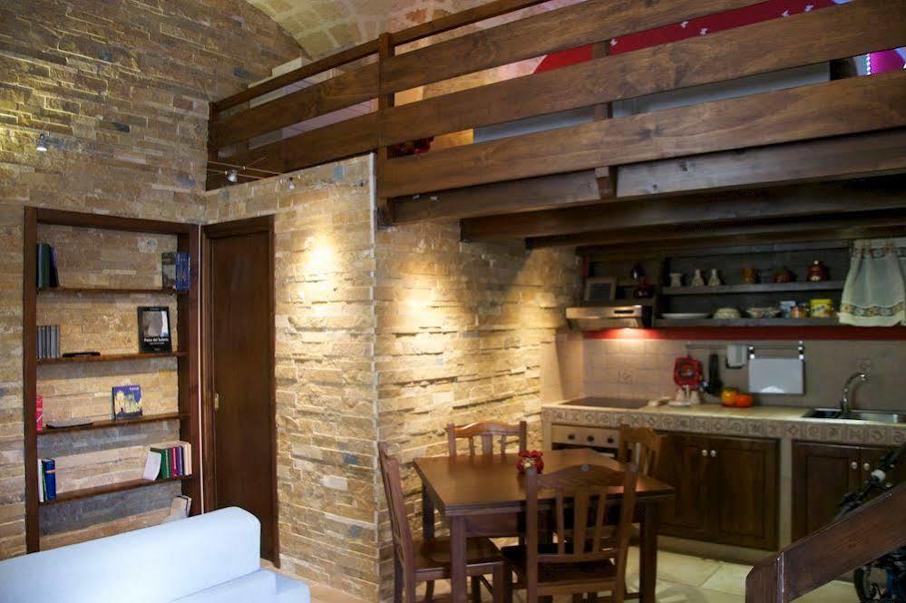 לצ'ה B&B Isola Dello Stampatore מראה חיצוני תמונה